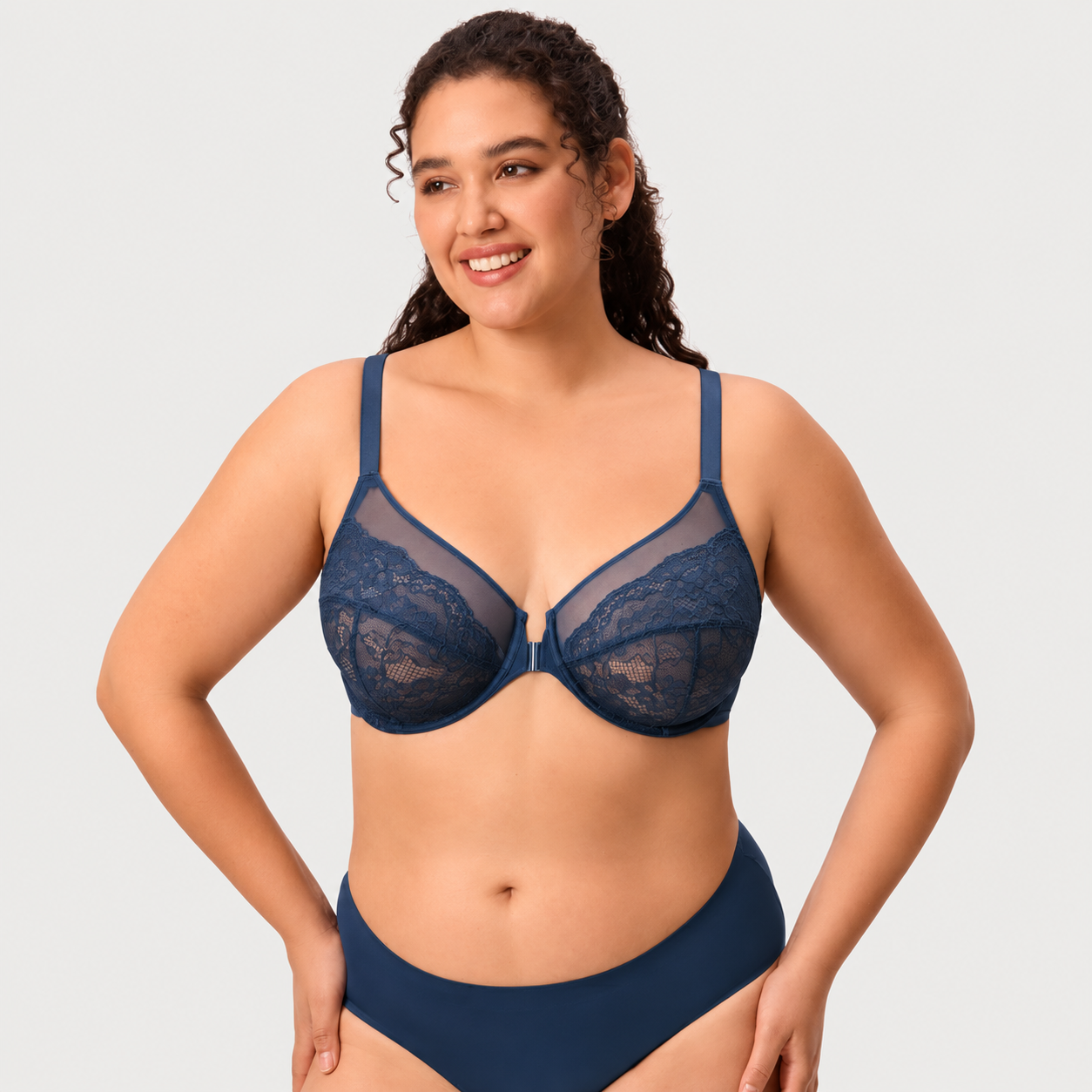 Women’s Lace Front Closure Underwire Racerback Bra