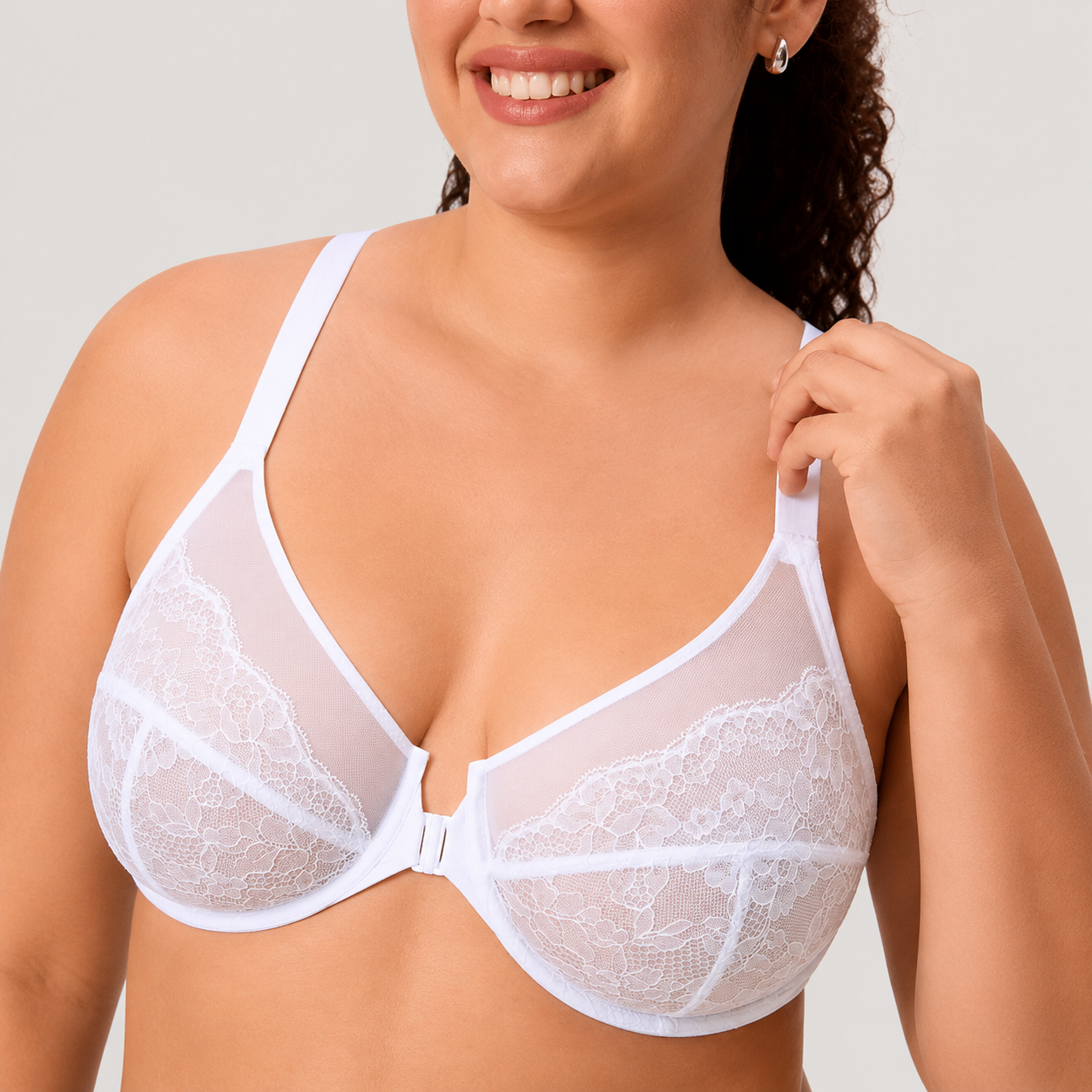 Women’s Lace Front Closure Underwire Racerback Bra