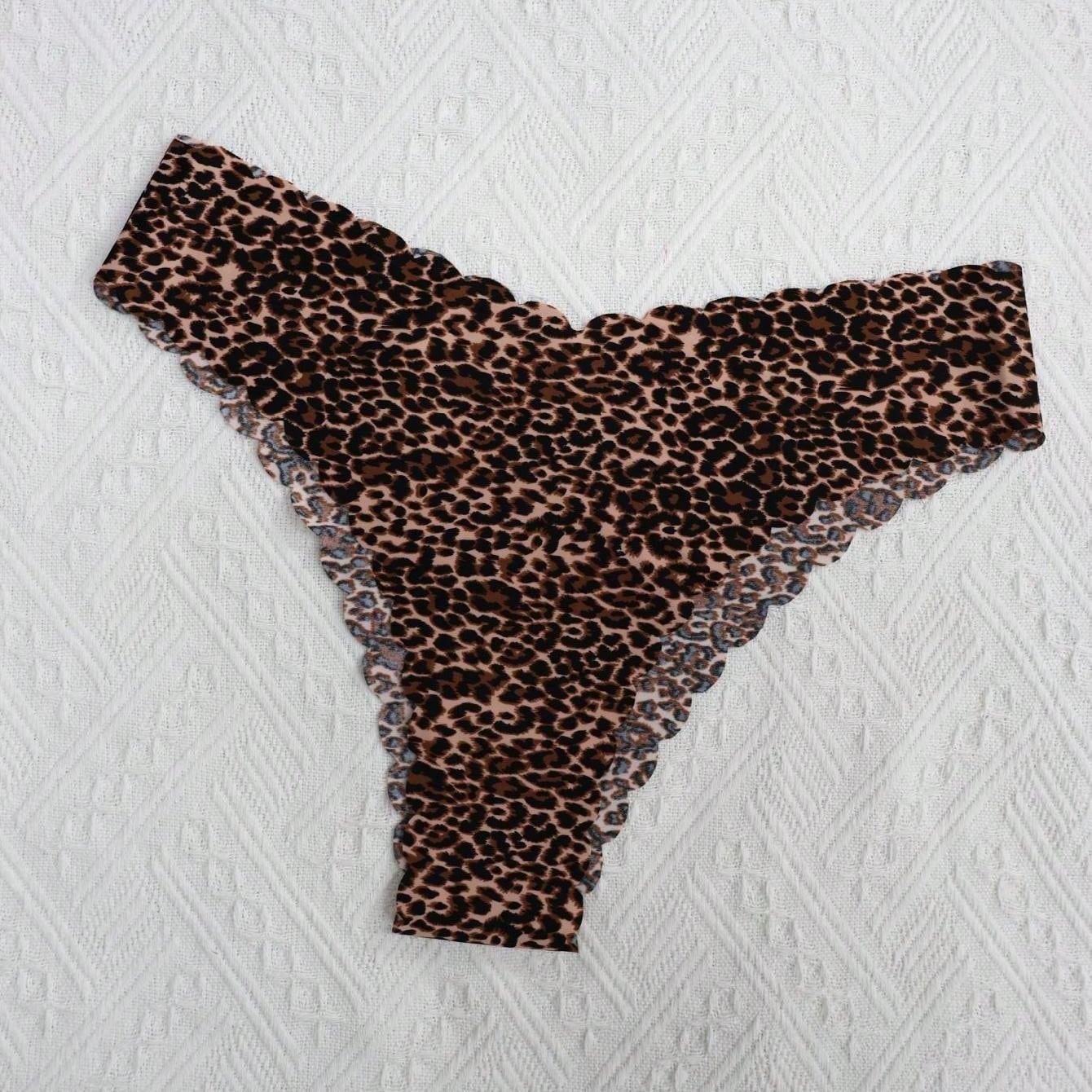 WaveEdge™ Seamless Leopard Underwear Set