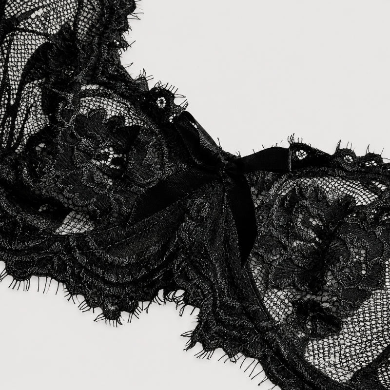 French Lace Underwire Push-Up Bra – Breathable Full Coverage Comfort