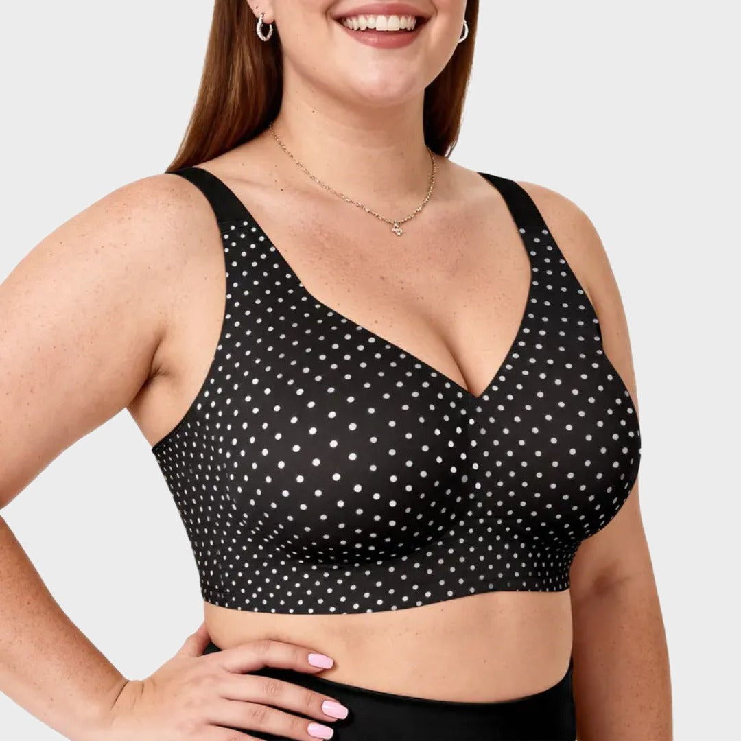 Happy verified customer wearing a Jelly Smoothing Bra